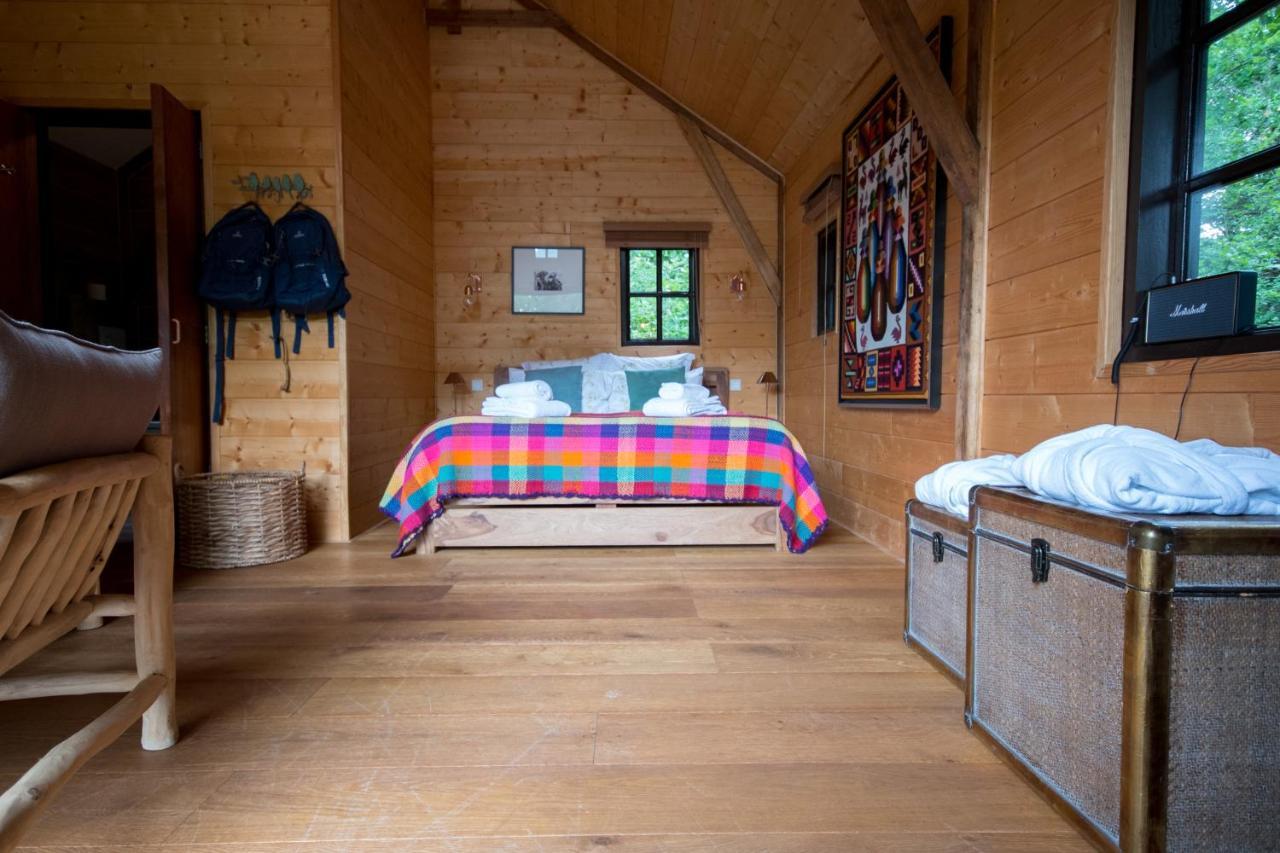 Cabane De La Mesange Auriac-du-Perigord ภายนอก รูปภาพ